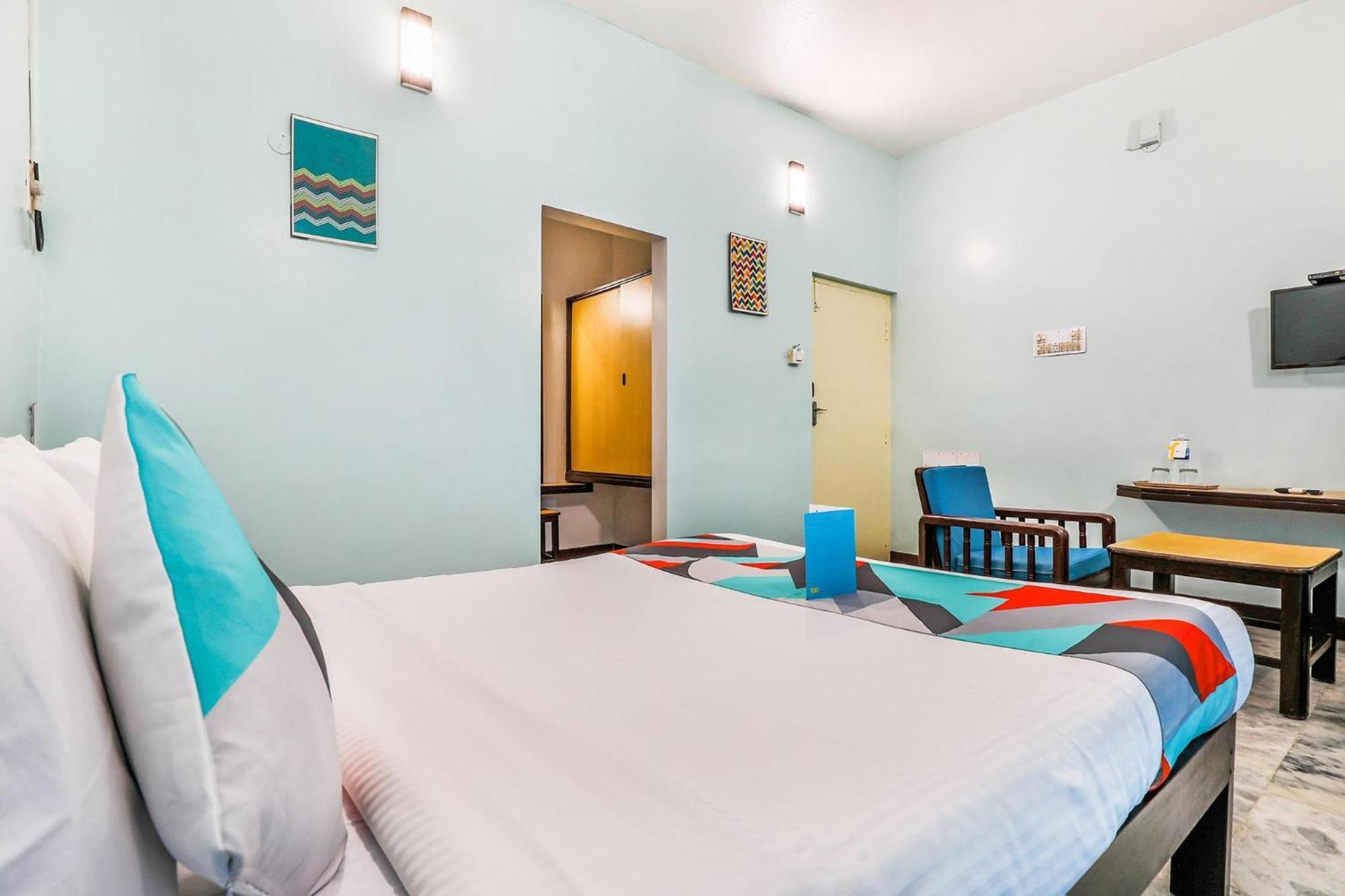 Fabexpress Santhi Inn - 500 Meters From Promenade Beach Pondicherry Eksteriør bilde
