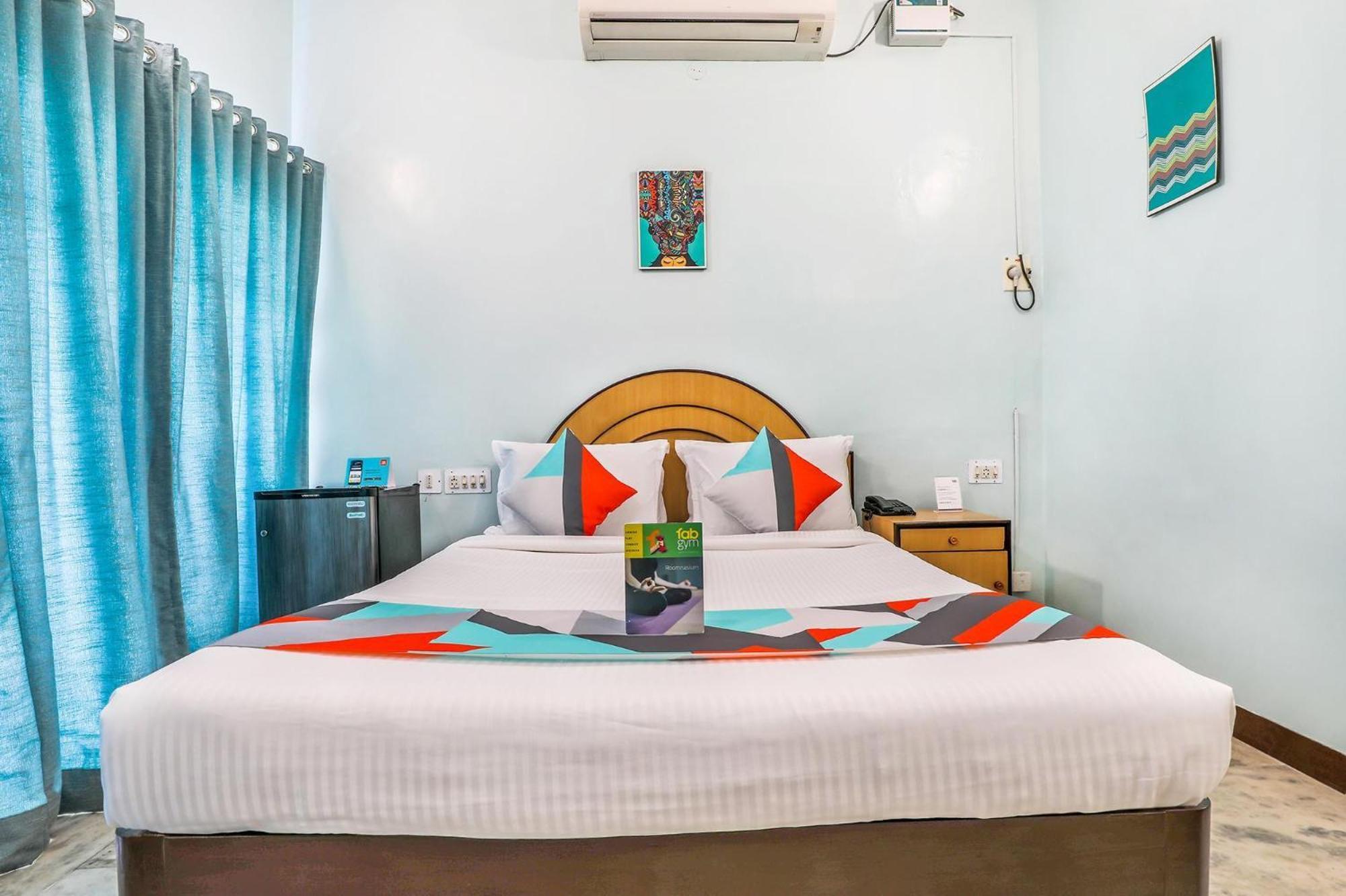 Fabexpress Santhi Inn - 500 Meters From Promenade Beach Pondicherry Eksteriør bilde